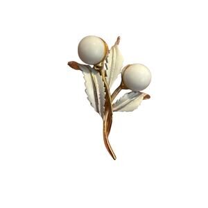 Rapallo MCM Milk White Floral Brooch Pin
